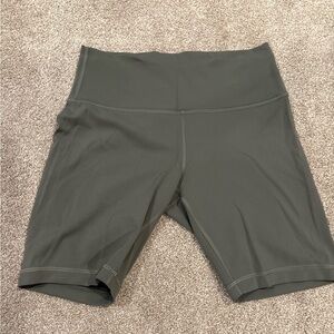 Women's LuLuLemon High-Waisted Green Gray Athletic Shorts